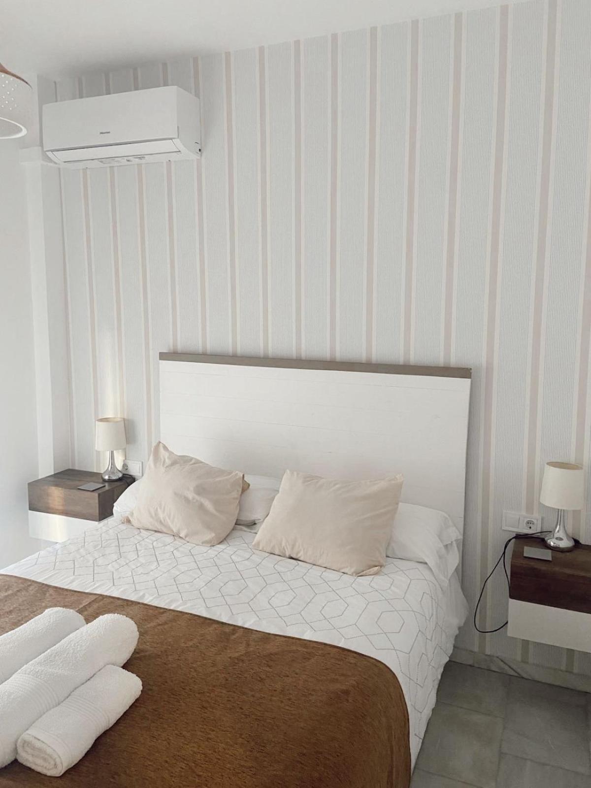 Apartamento Melina Arlu - Barrio La Victoria Málaga Esterno foto