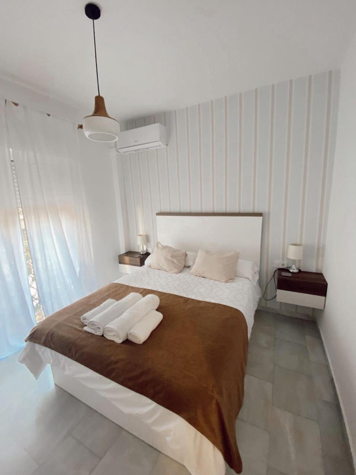 Apartamento Melina Arlu - Barrio La Victoria Málaga Esterno foto