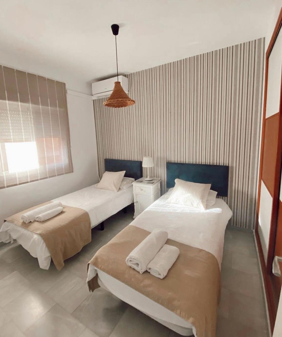 Apartamento Melina Arlu - Barrio La Victoria Málaga Esterno foto